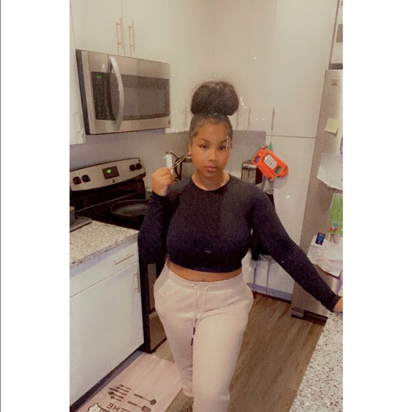 Meet your Posher, Jocelyn - Picture 2 of 12